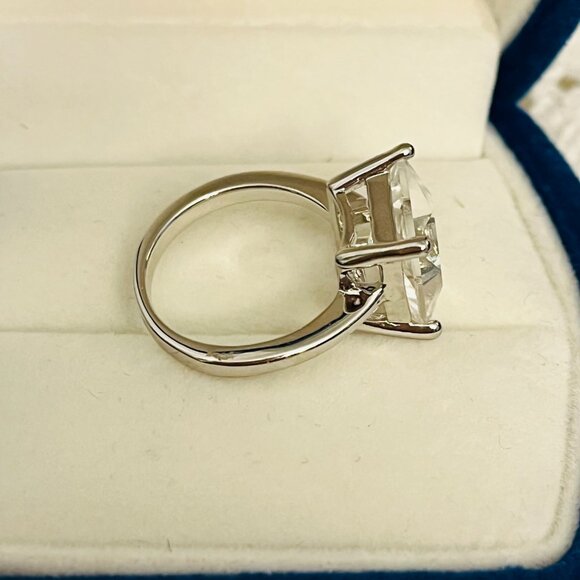 Sterling Silver 925 with White Shapphire CZ Size 5 - Picture 3 of 7